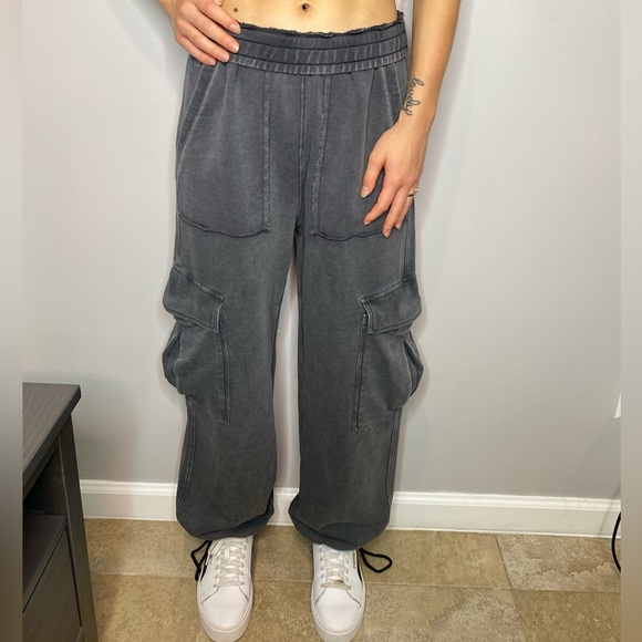 NWOT Vintage Havana Cargo Sweats. - Picture 4 of 10